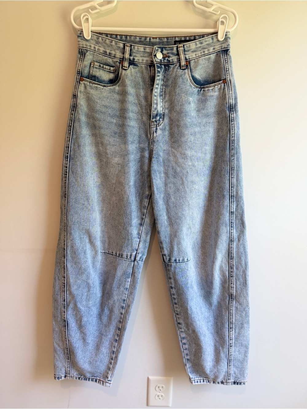 BlankNYC Barrel Jeans